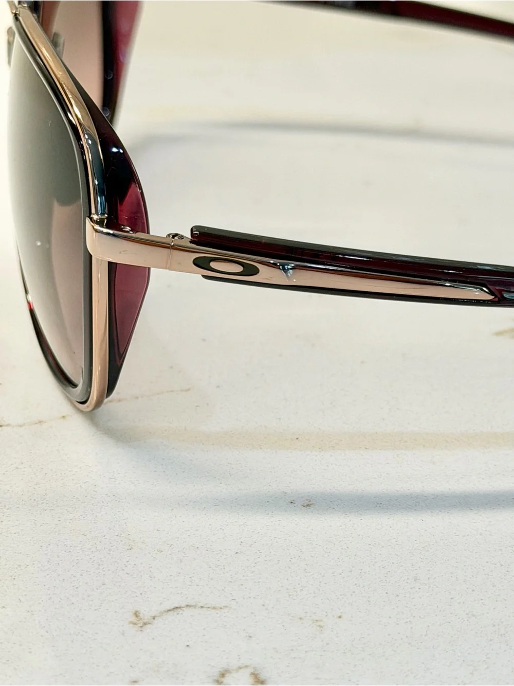 Oakley Split Time Women’s Brown Gradient Aviator Sunglasses with Matching Case